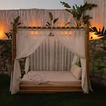 Lada Slav Exclusive Hotel *