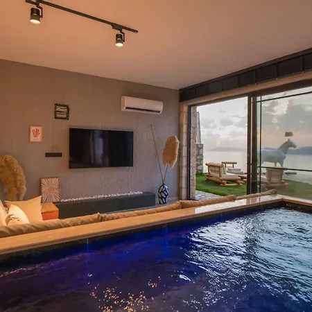 Lada Slav Exclusive Hotell Faralya