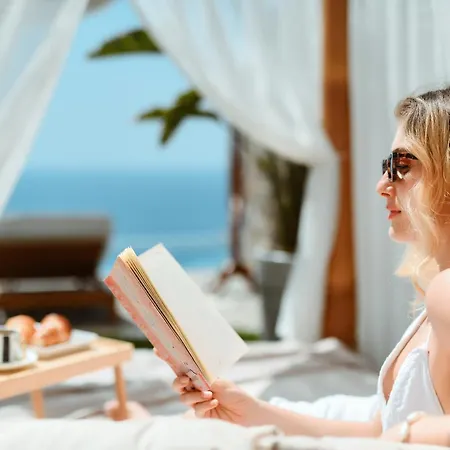 Lada Slav Exclusive Hotell