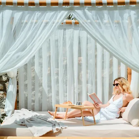 Lada Slav Exclusive Hotell *