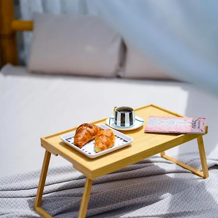 Lada Slav Exclusive Faralya