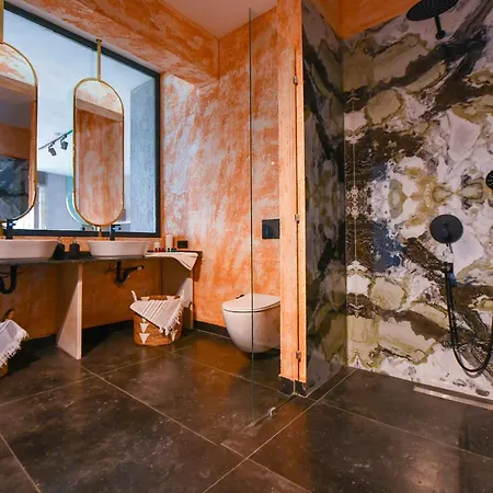 Lada Slav Exclusive Hotell Faralya