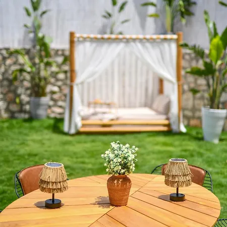 Lada Slav Exclusive Hotell