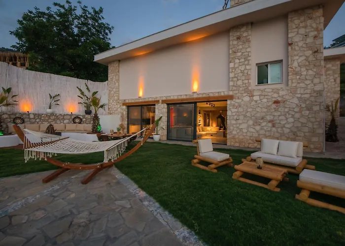 Lada Slav Exclusive 파랄리아