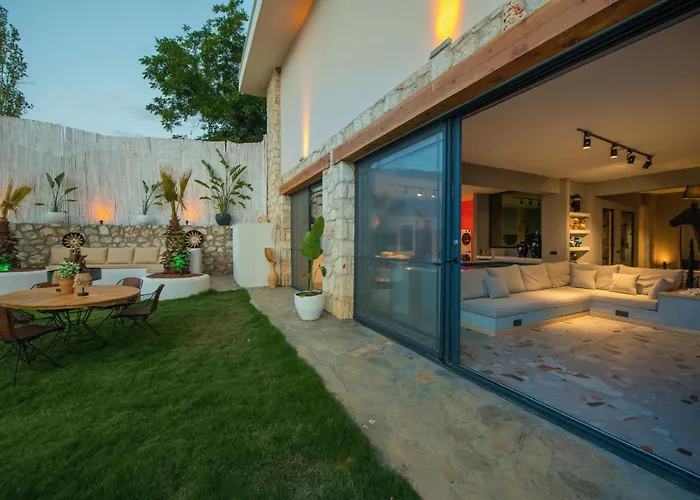 Lada Slav Exclusive * 파랄리아