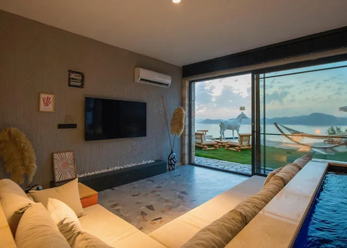 Lada Slav Exclusive 호텔 파랄리아