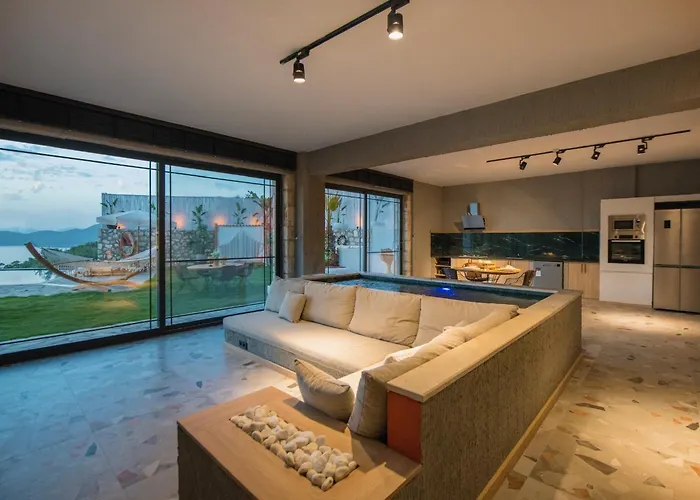 호텔 Lada Slav Exclusive 파랄리아