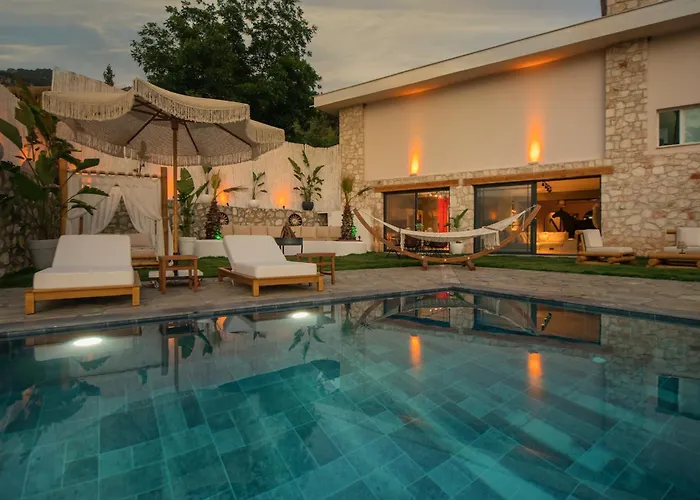 Lada Slav Exclusive 파랄리아