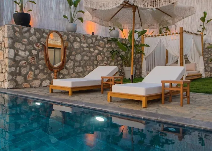 호텔 Lada Slav Exclusive 파랄리아